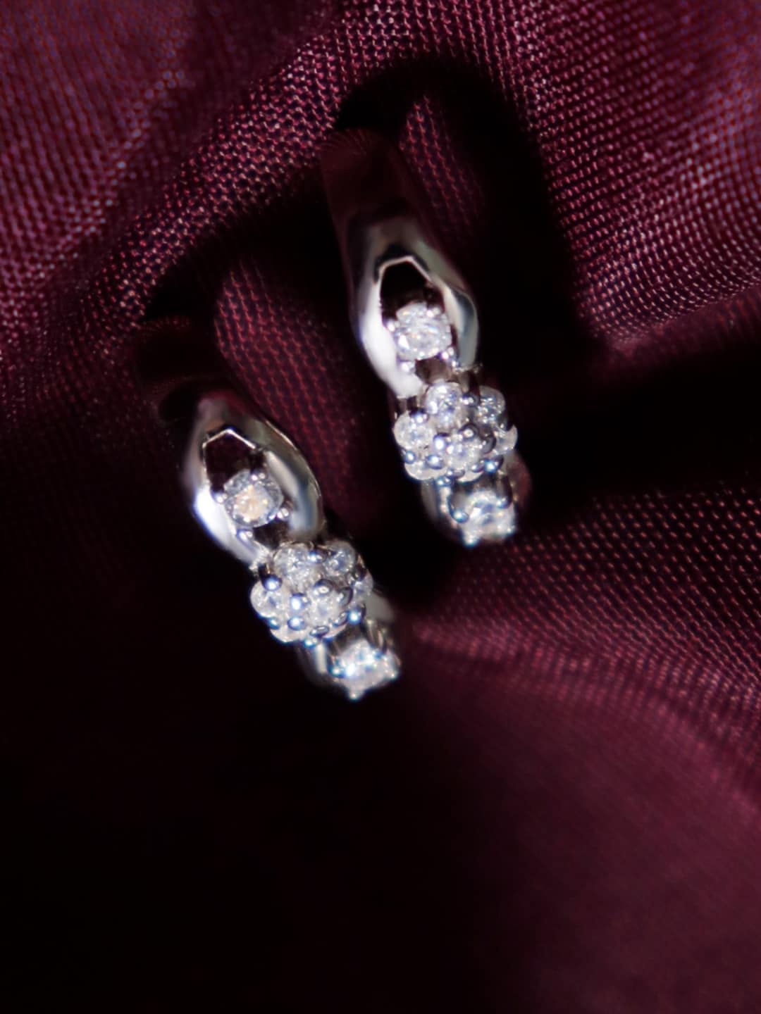 

Zarkan Sterling Silver American Diamond Contemporary Studs Earrings