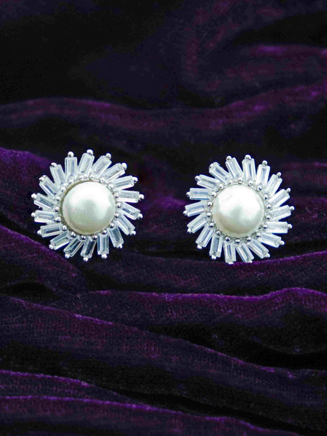 

Zarkan Contemporary Rhodium-Plated Sterling Silver Studs Earrings