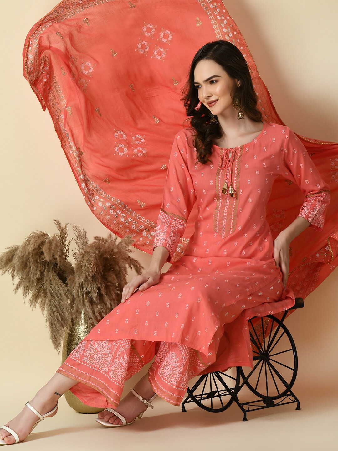 

ZYORIKA Ethnic Motifs Printed Regular Kurta with Palazzos & Dupatta, Pink
