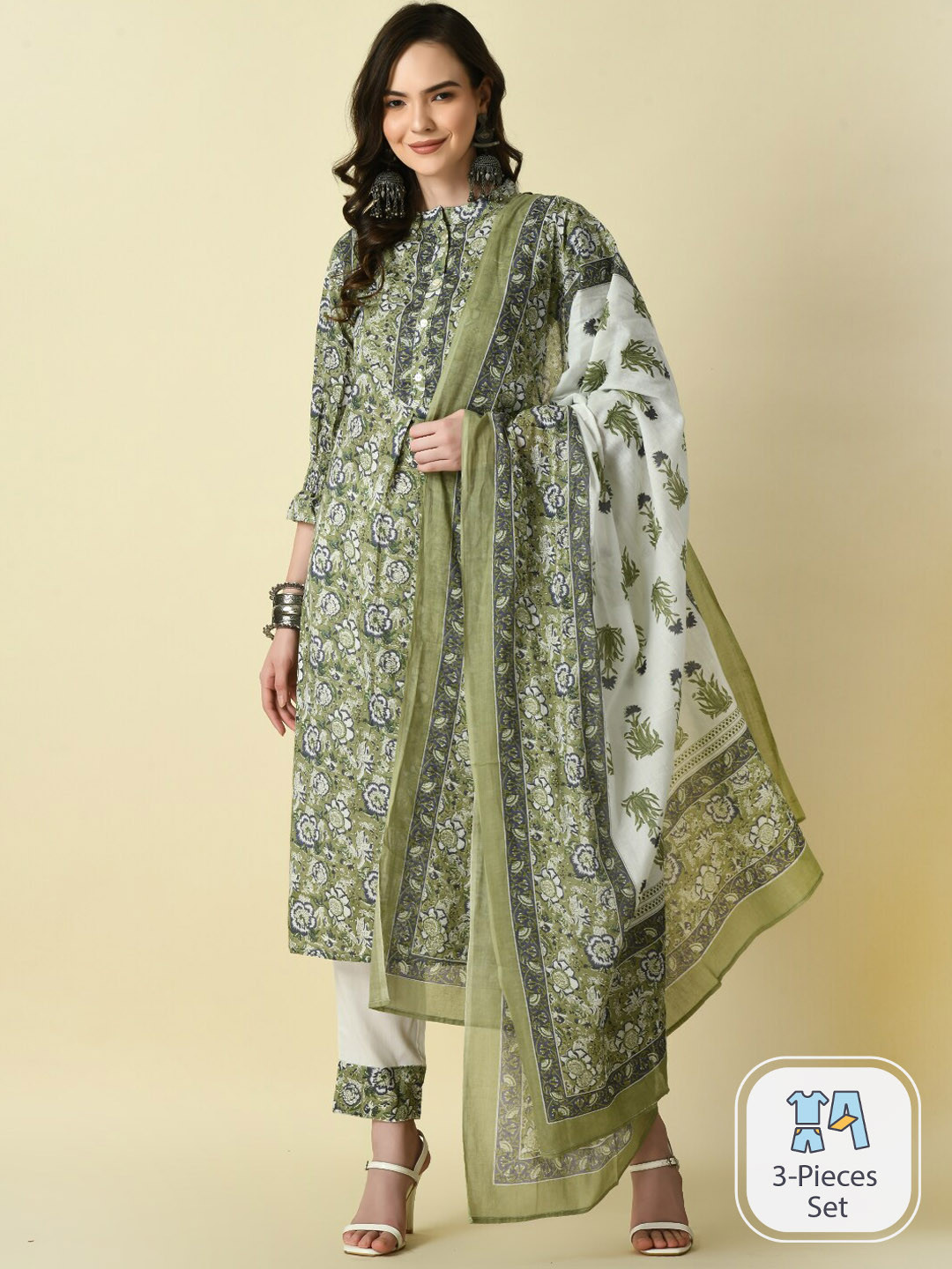 

ZYORIKA Floral Printed Regular Straight Kurta & Trousers With Dupatta, Green