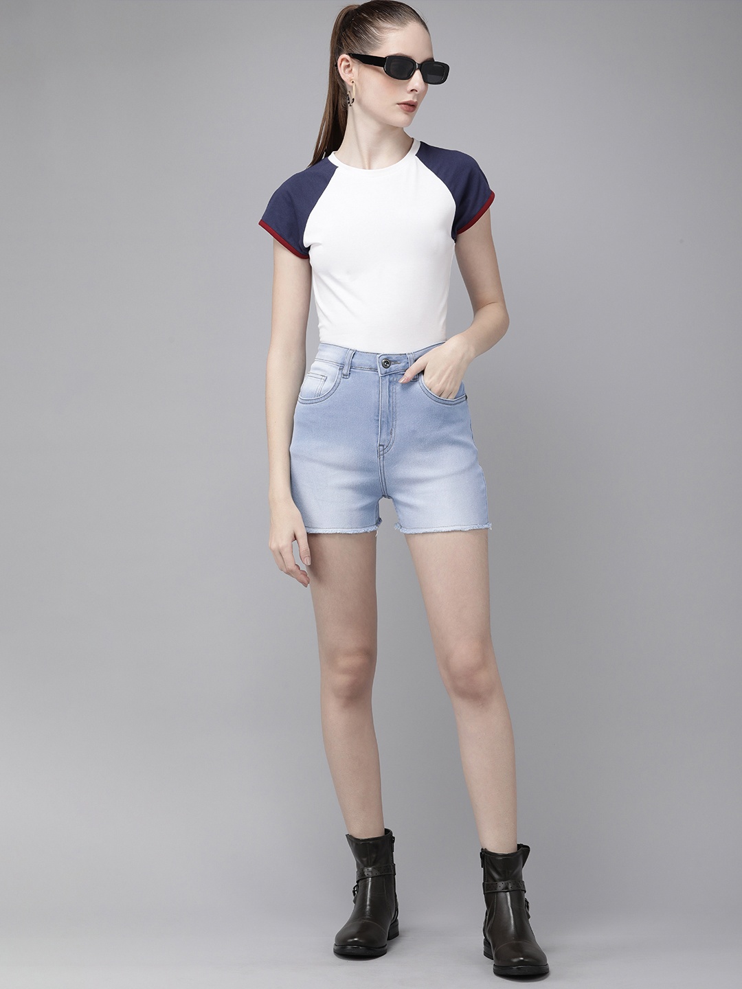 

Roadster Women Skinny Fit High-Rise Denim Shorts, Blue