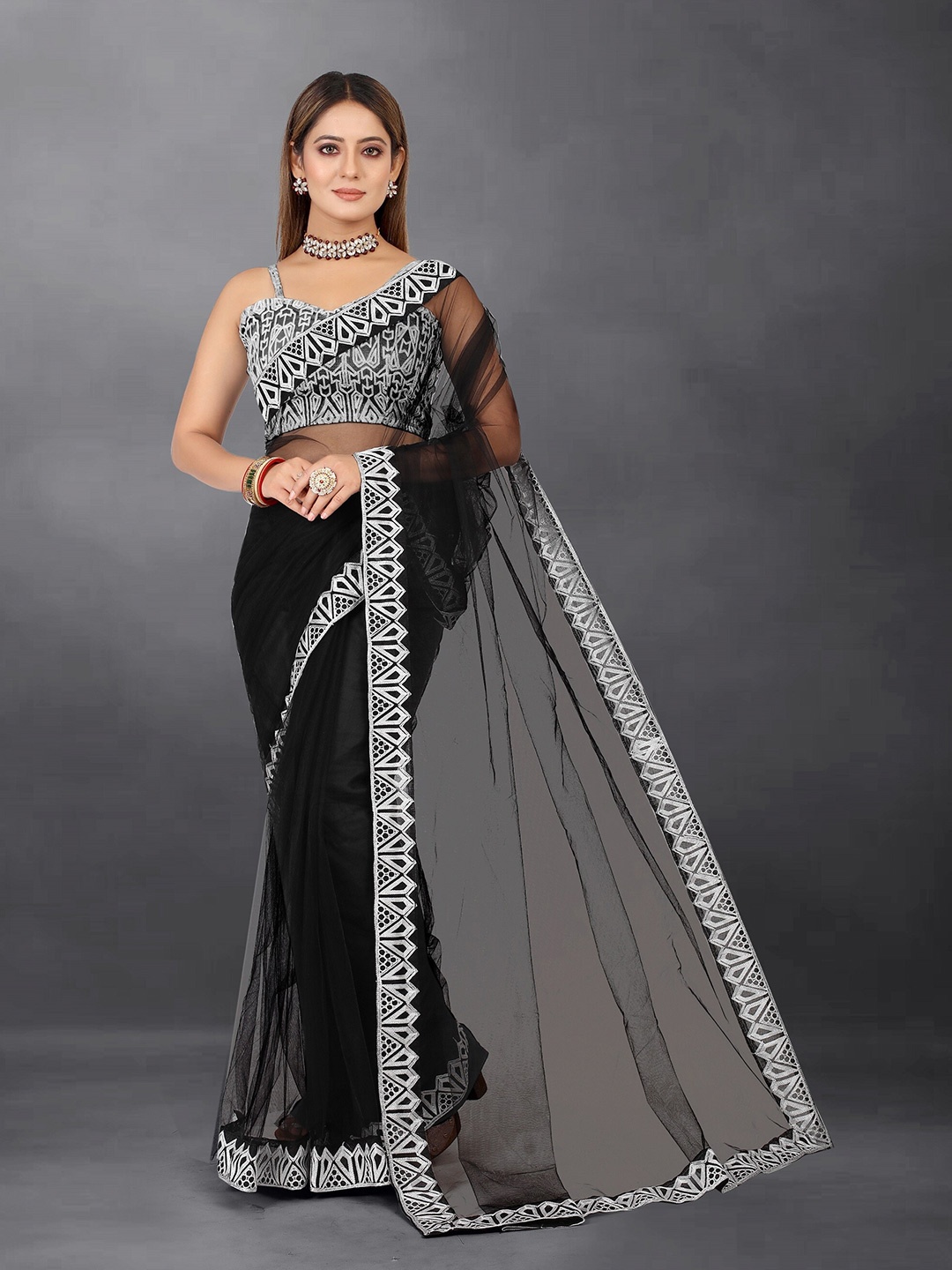 

BARKIYA CREATION Embroidered Net Saree, Black