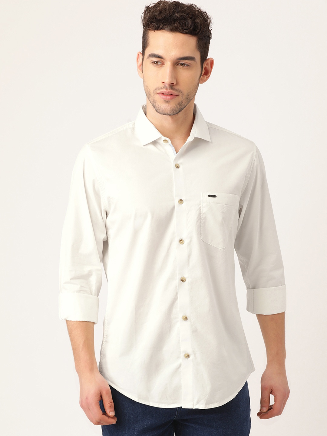 

Peter England Casuals Men White Pure Cotton Regular Fit Solid Casual Shirt