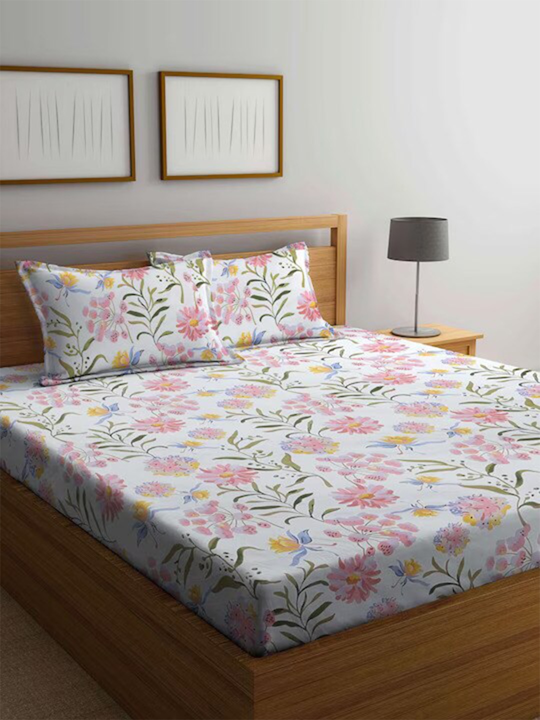 

DECOMIZER White & Pink Floral Polycotton 300 TC King Bedsheet With 2 Pillow Covers