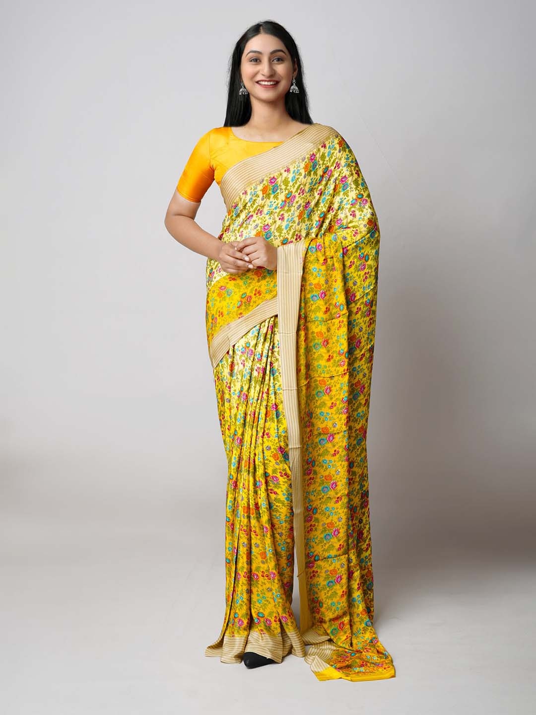 

Unnati Silks Floral Printed Block Print Saree, Yellow