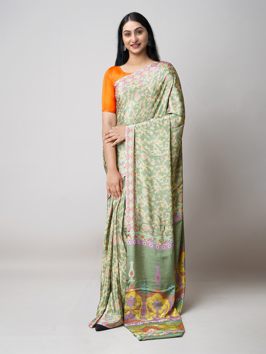 

Unnati Silks Ethnic Motifs Printed Block Print Saree, Green