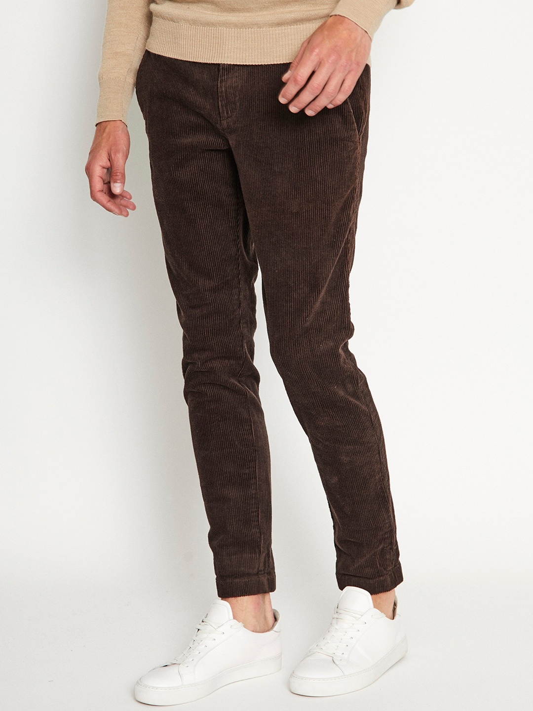 

Bruun & Stengade Men Self Design Mid-Rise Slim Fit Trousers, Brown