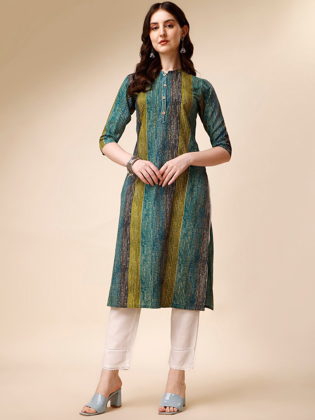 

KALINI Geometric Printed Mandarin Collar Straight Kurta, Green