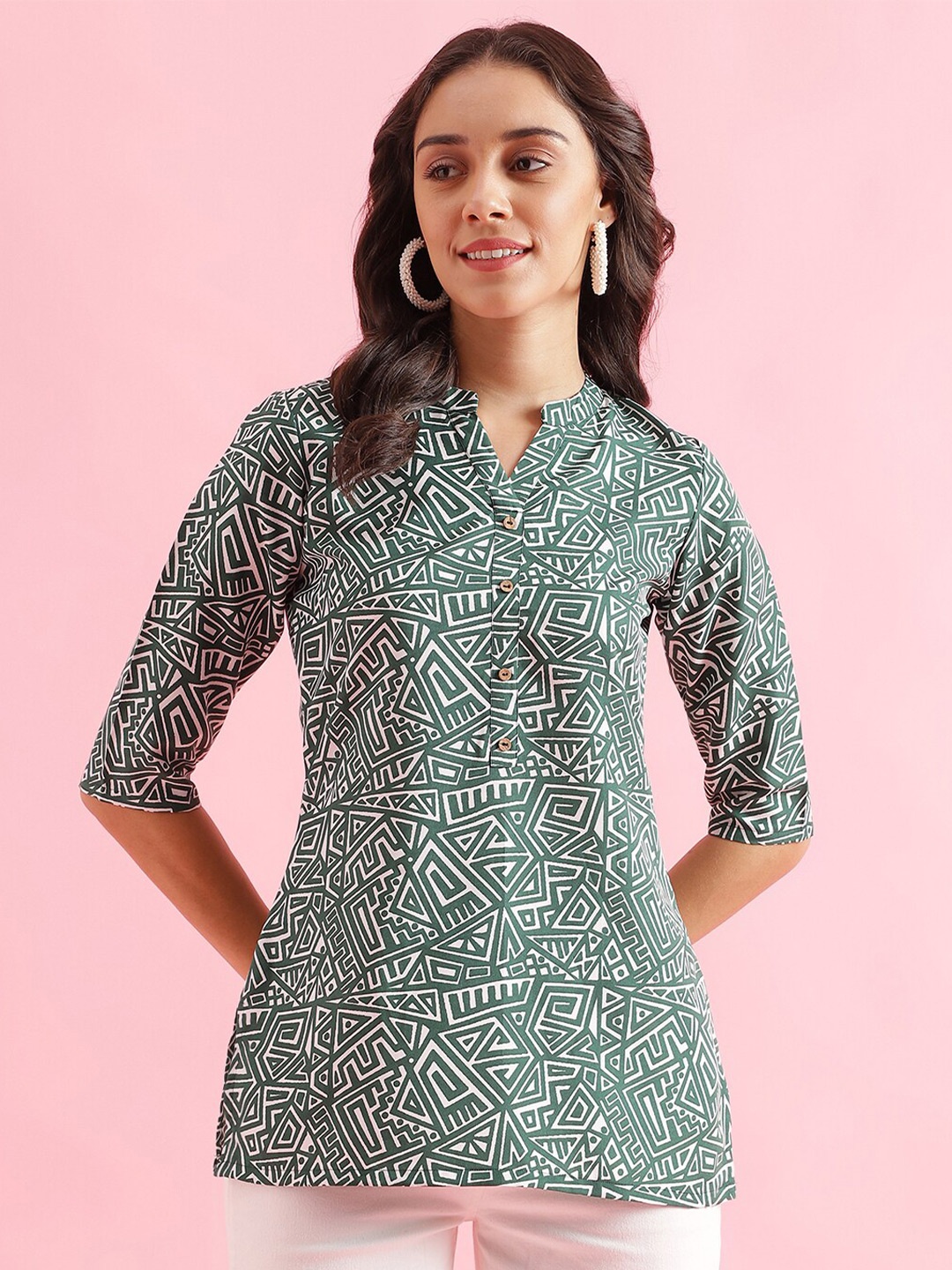 

Colors of Earth Geometric Printed Mandarin Collar Straight Kurti, Green