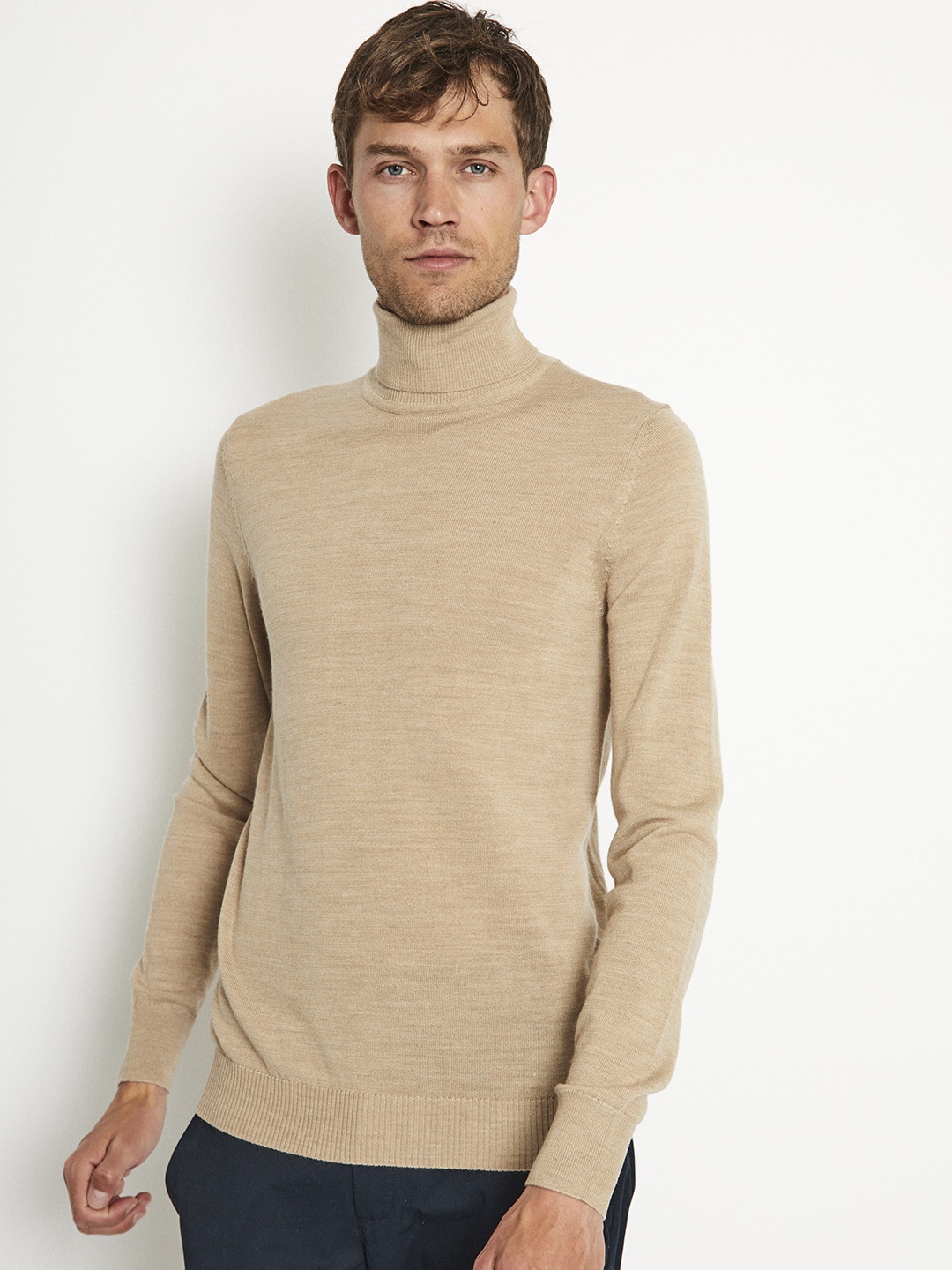 

Bruun & Stengade Turtle Neck Long Sleeves Wool Pullover Sweater, Beige