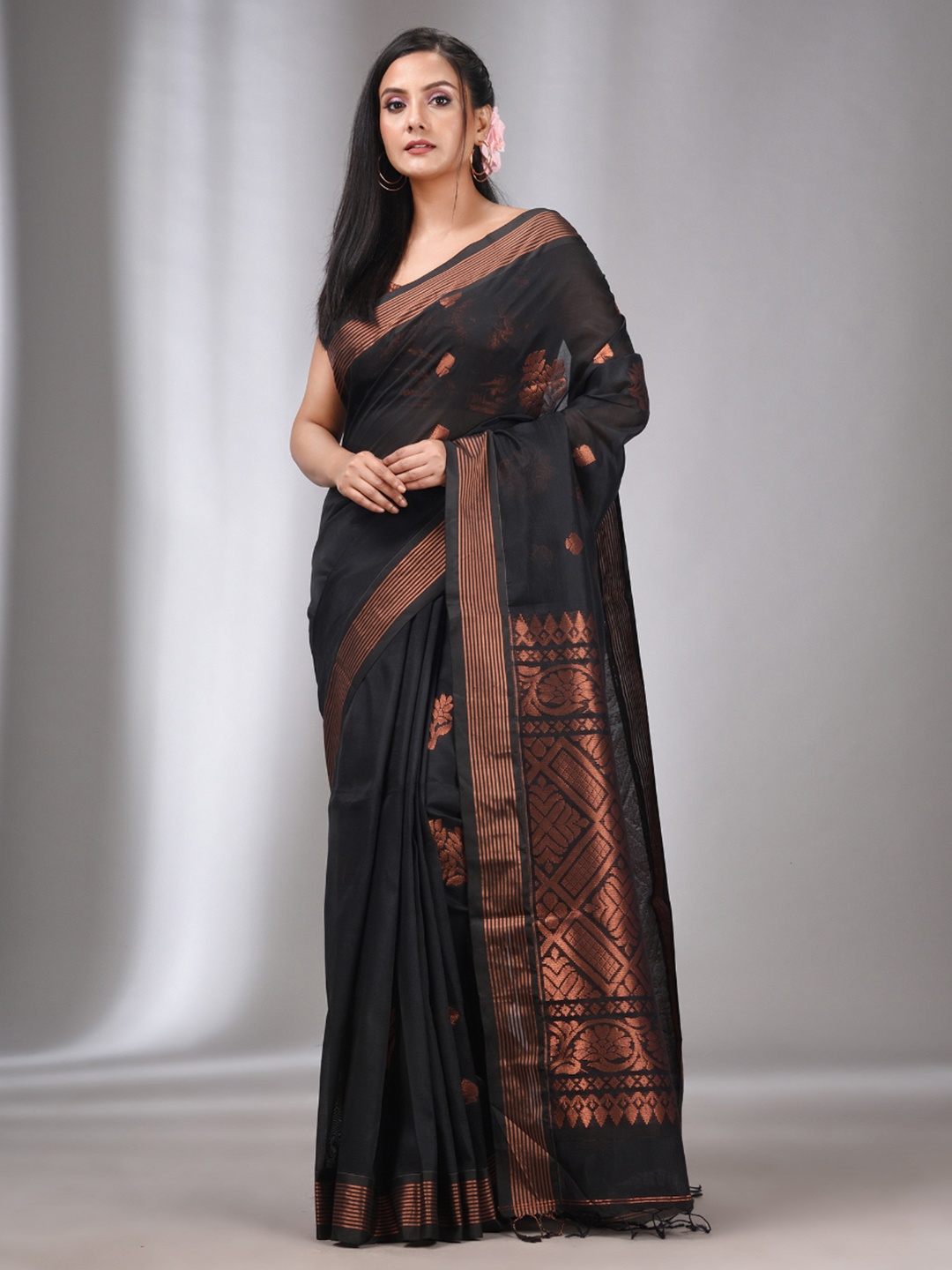 

Charukriti Ethnic Motifs Woven Design Zari Saree, Black