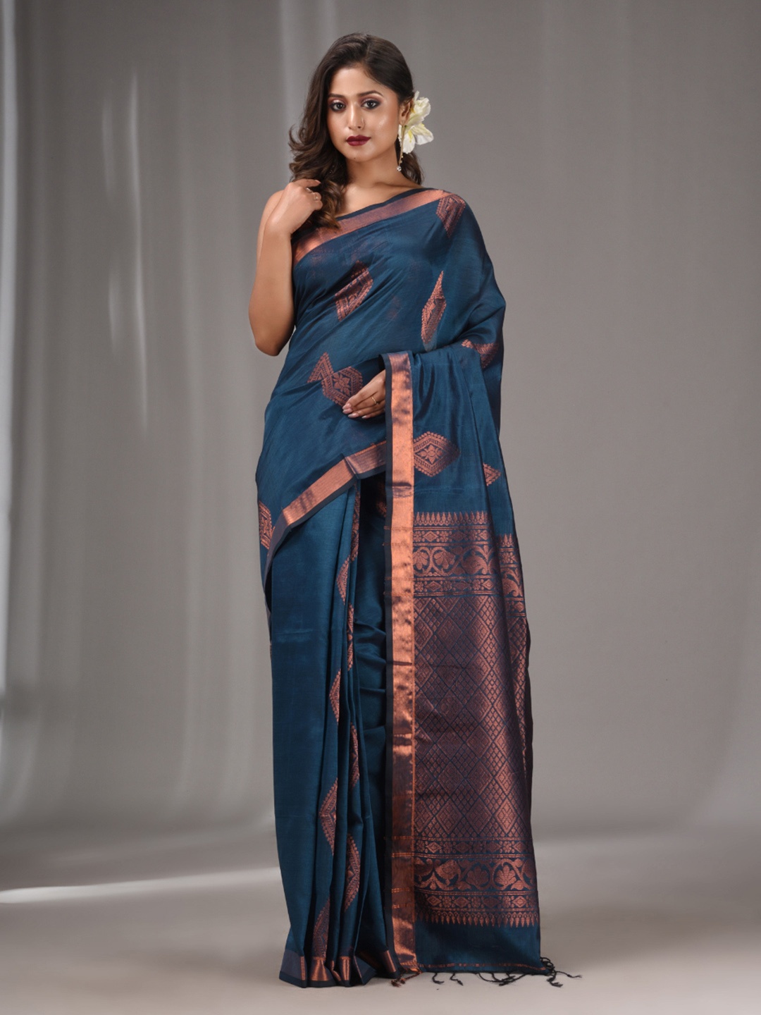 

Charukriti Ethnic Motif Woven Design Zari Saree, Teal