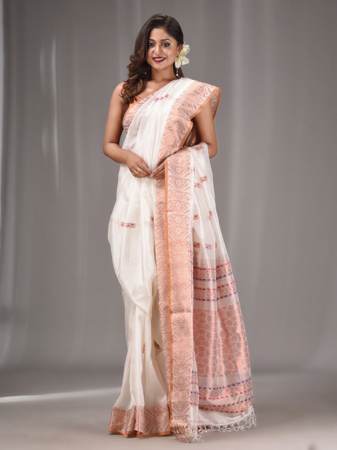 

Charukriti Ethnic Motif Woven Design Zari Saree, White