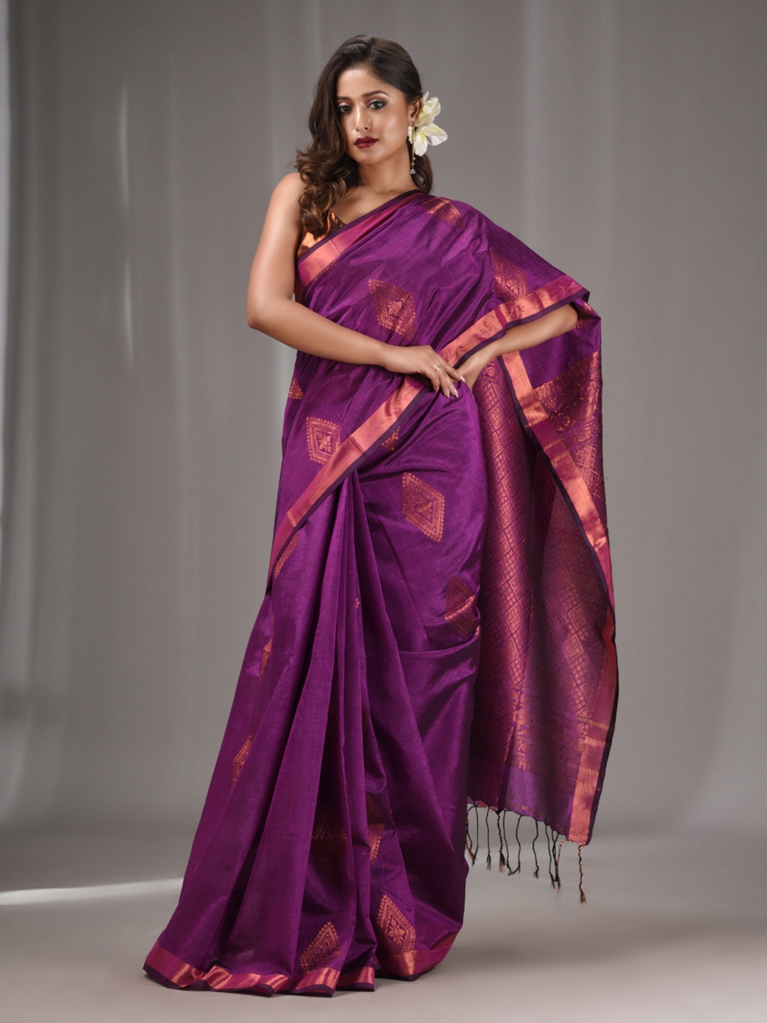 

Charukriti Ethnic Motifs Woven Design Zari Saree, Purple