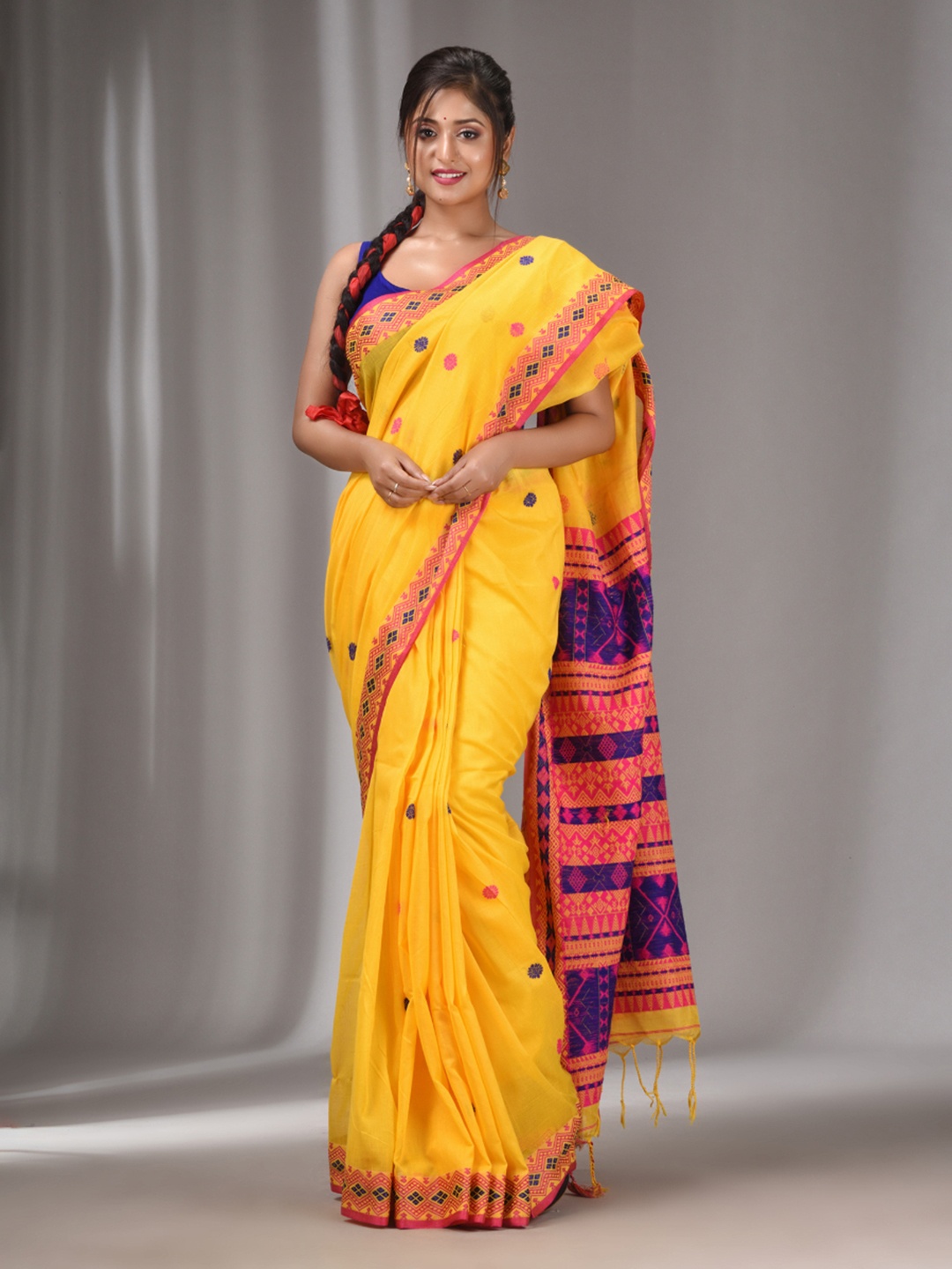

Charukriti Ethnic Motif Woven Design Pure Cotton Saree, Yellow