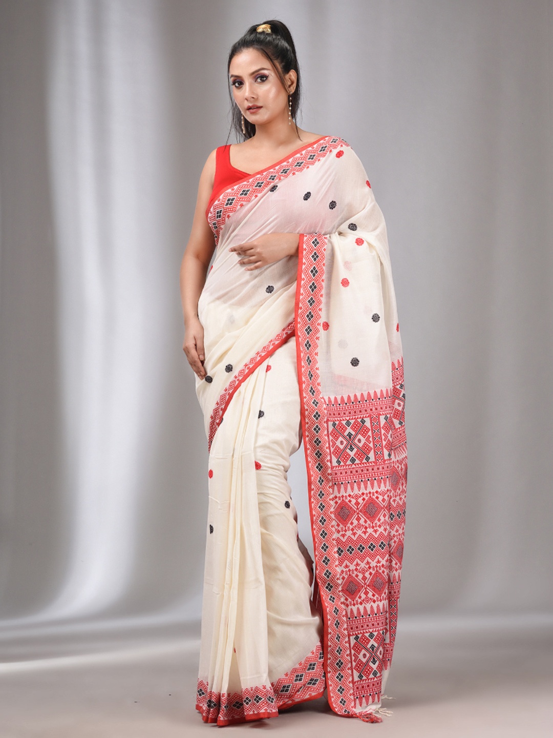 

Charukriti Ethnic Motif Woven Design Pure Cotton Saree, White