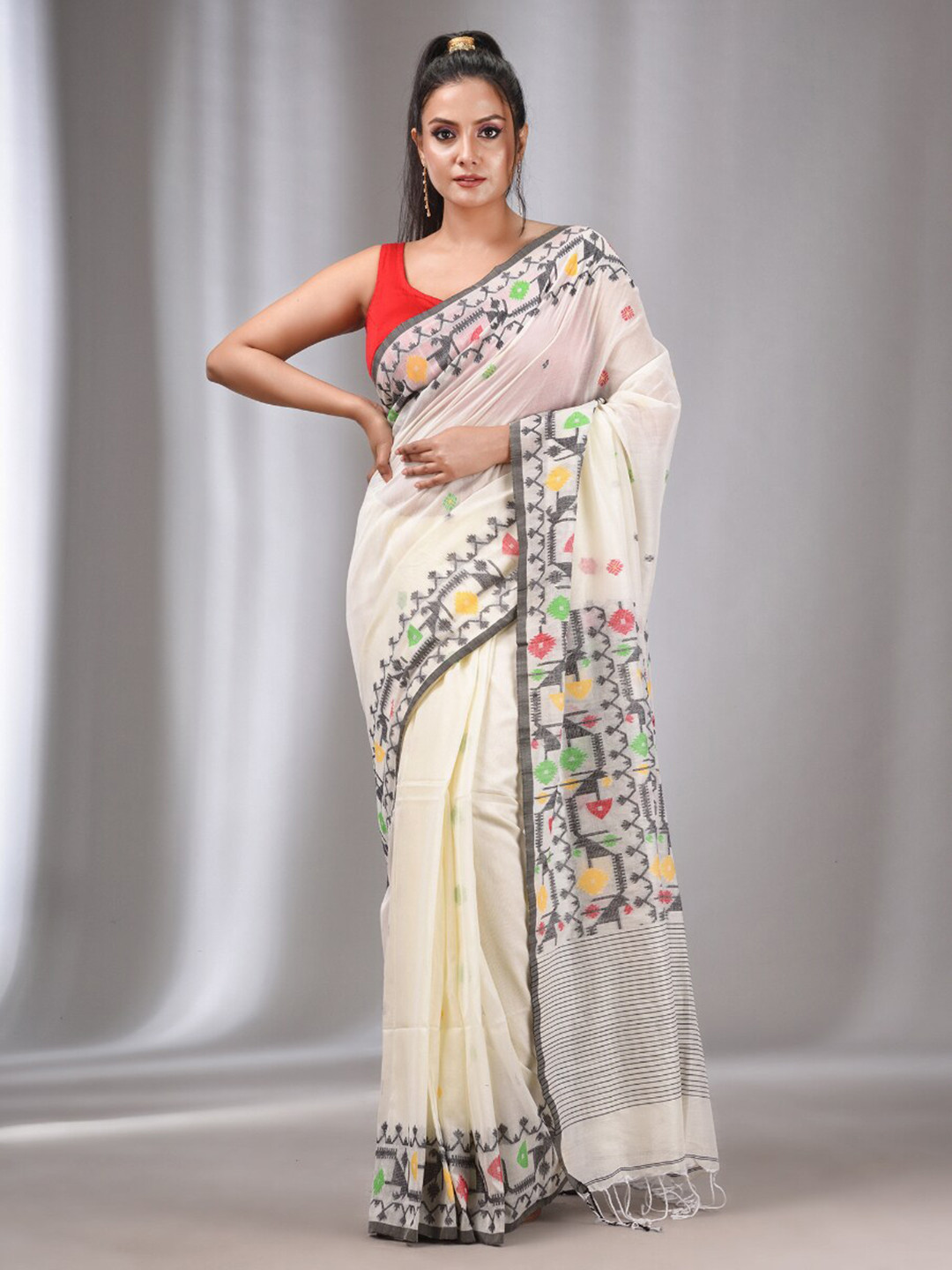 

Charukriti Ethnic Motifs Woven Design Pure Cotton Saree, Off white