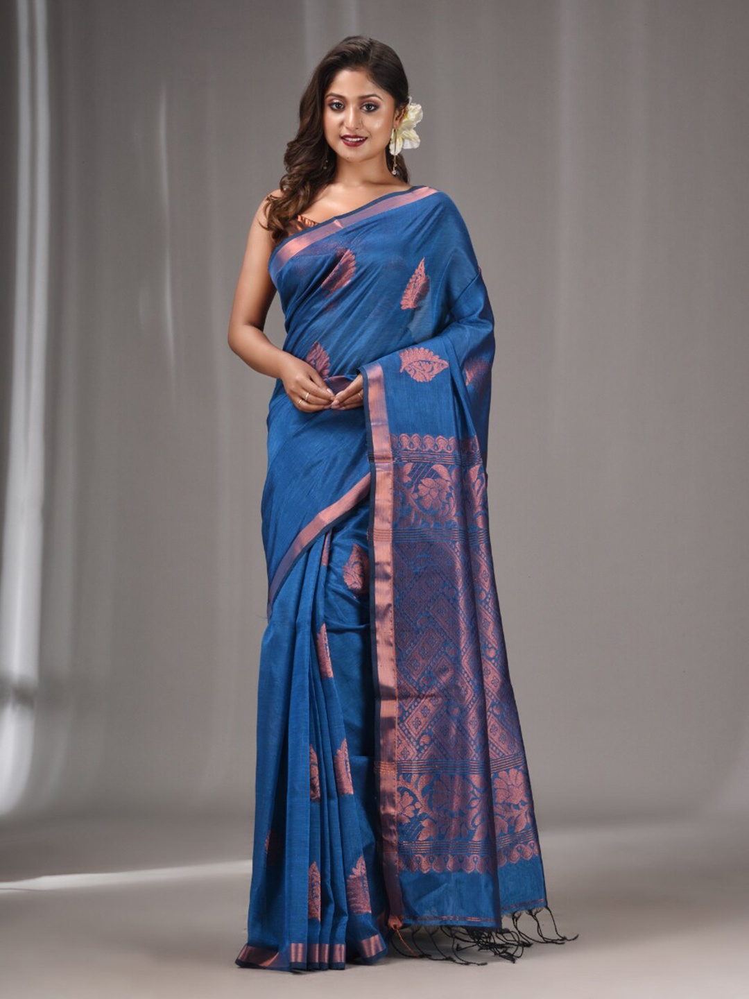 

Charukriti Ethnic Motifs Woven Design Zari Saree, Blue