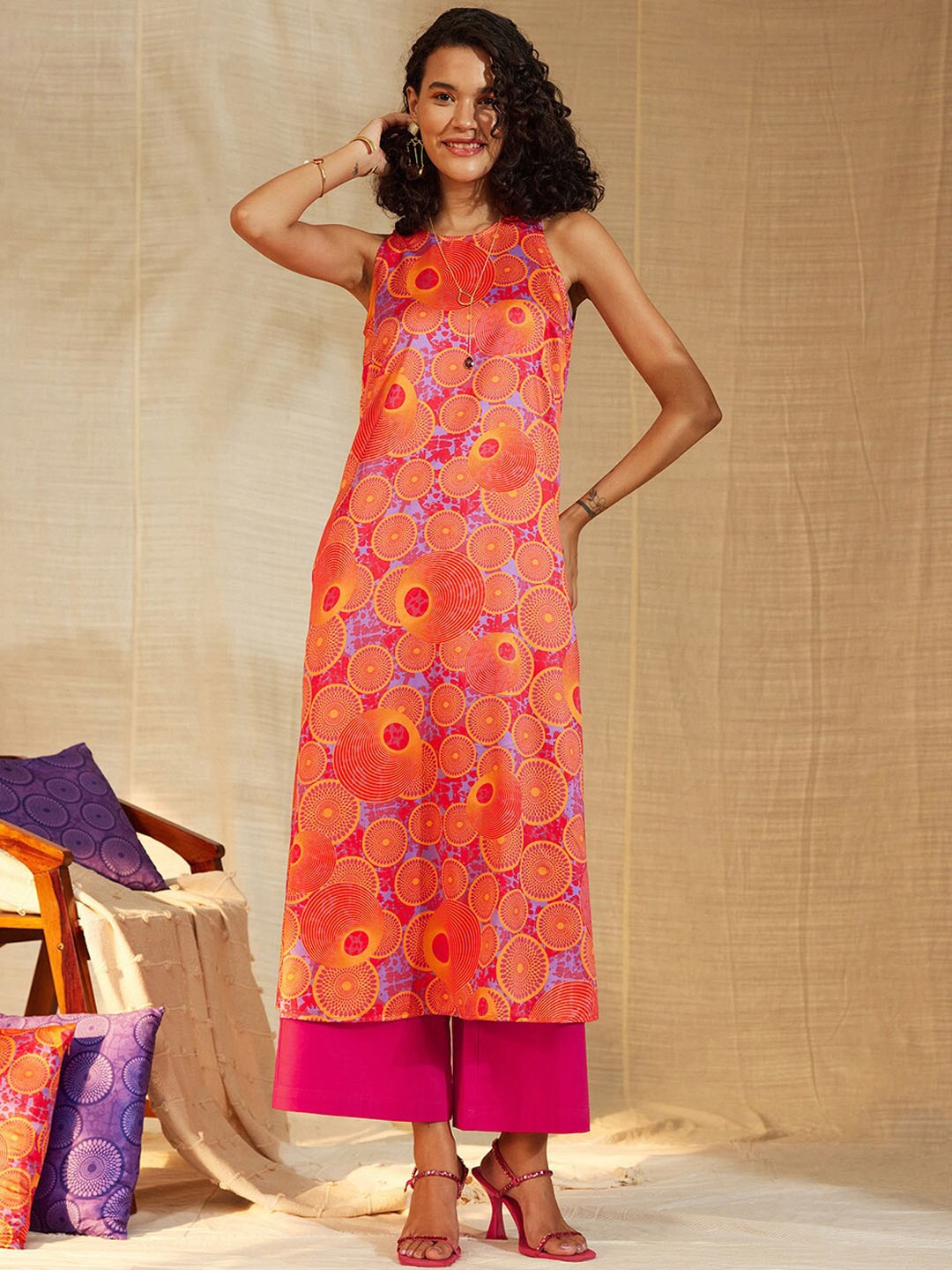 

Pink Fort Floral Printed Regular Sleeveless Satin Kurta with Trousers, Orange