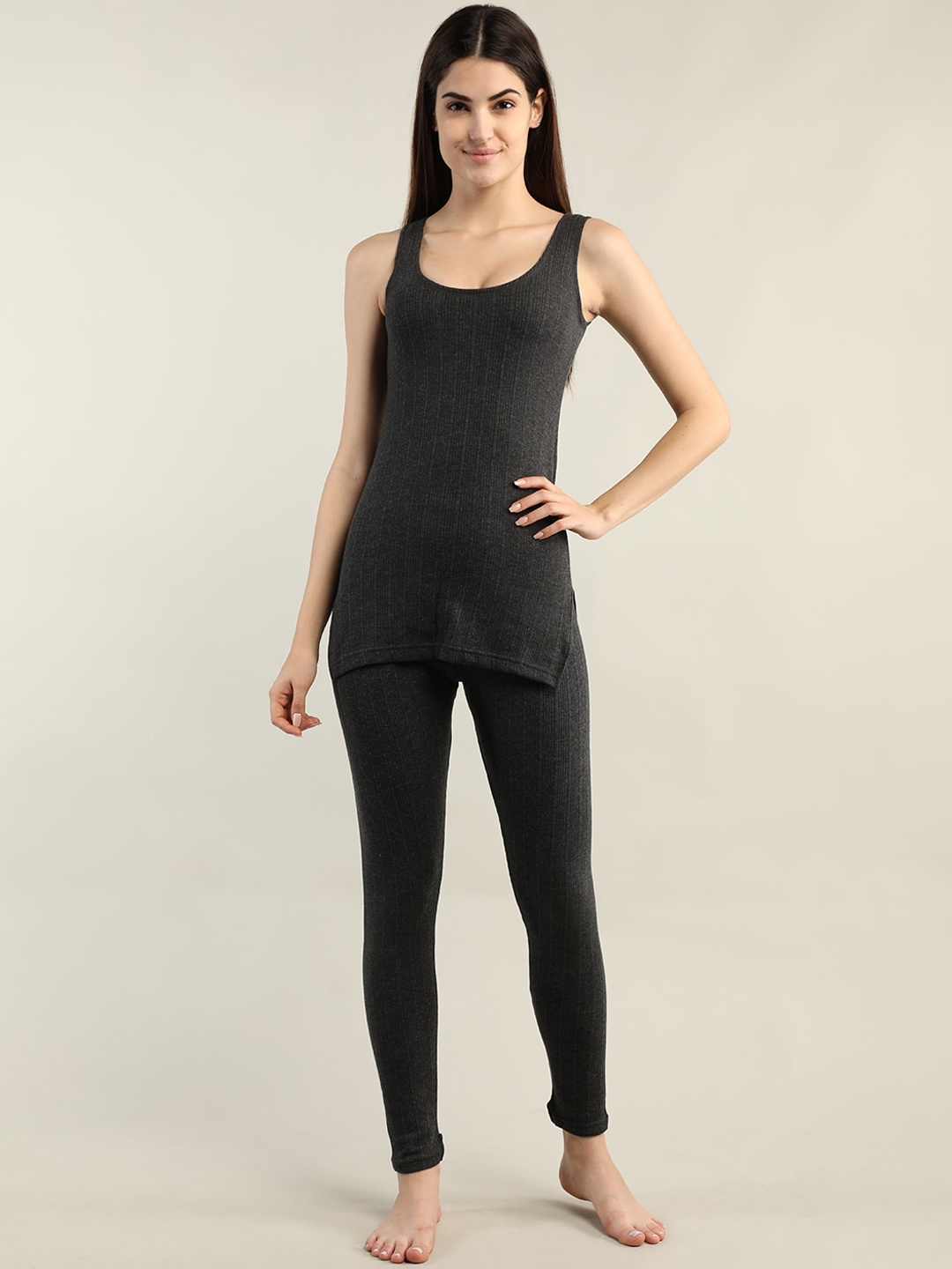 

NEVA Ribbed Thermal Set, Charcoal