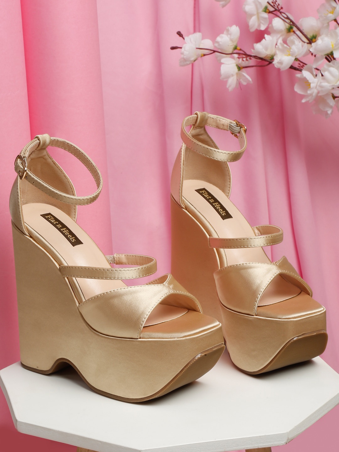 

Flat n Heels Ankle Looped Platform Heels, Gold