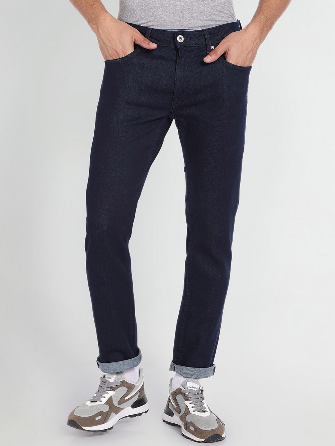

Flying Machine Men Blue Tapered Fit Low Distress Mid-Rise Cotton Jeans