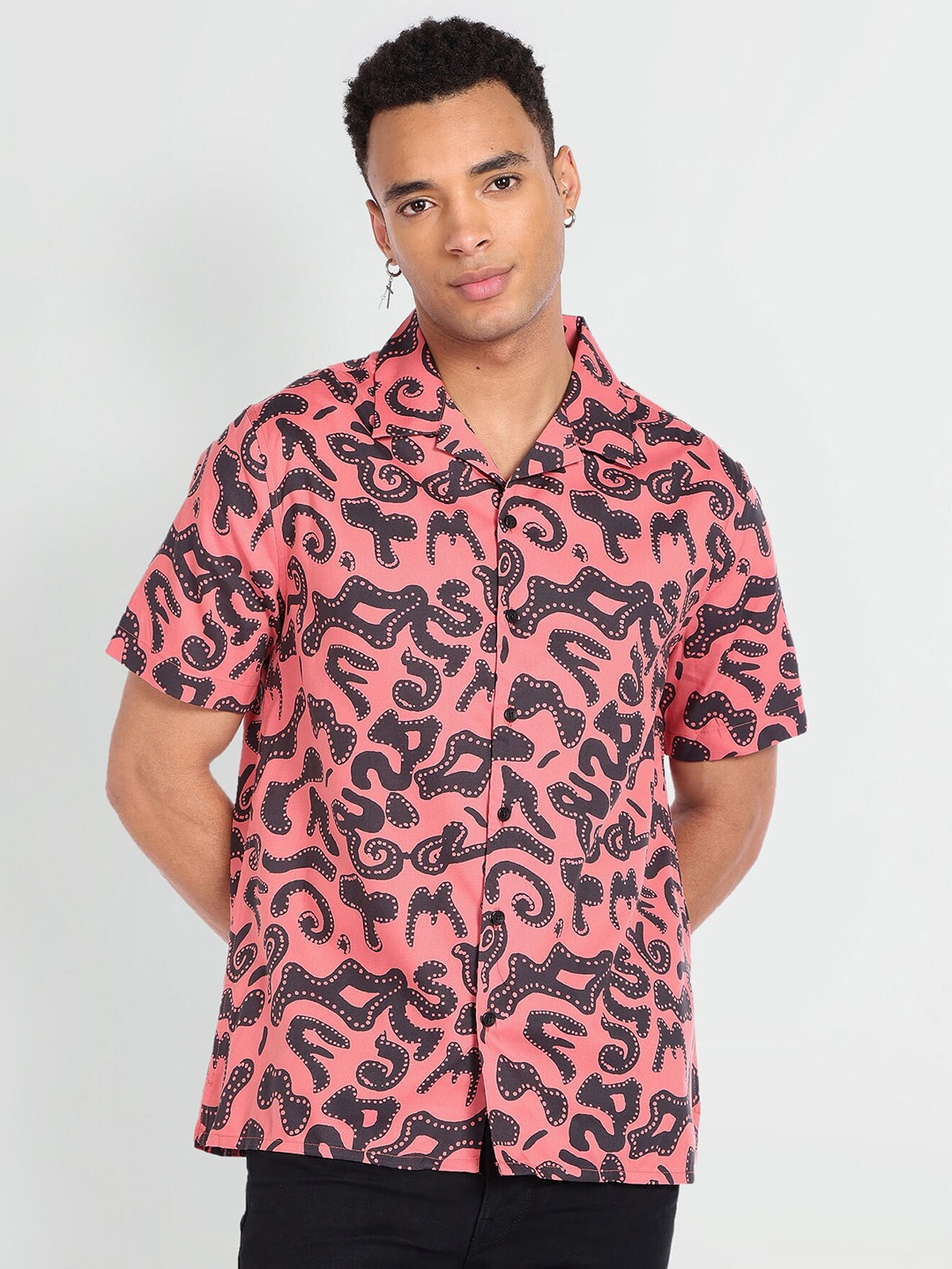 

Flying Machine Opaque Abstract Printed Casual Shirt, Pink