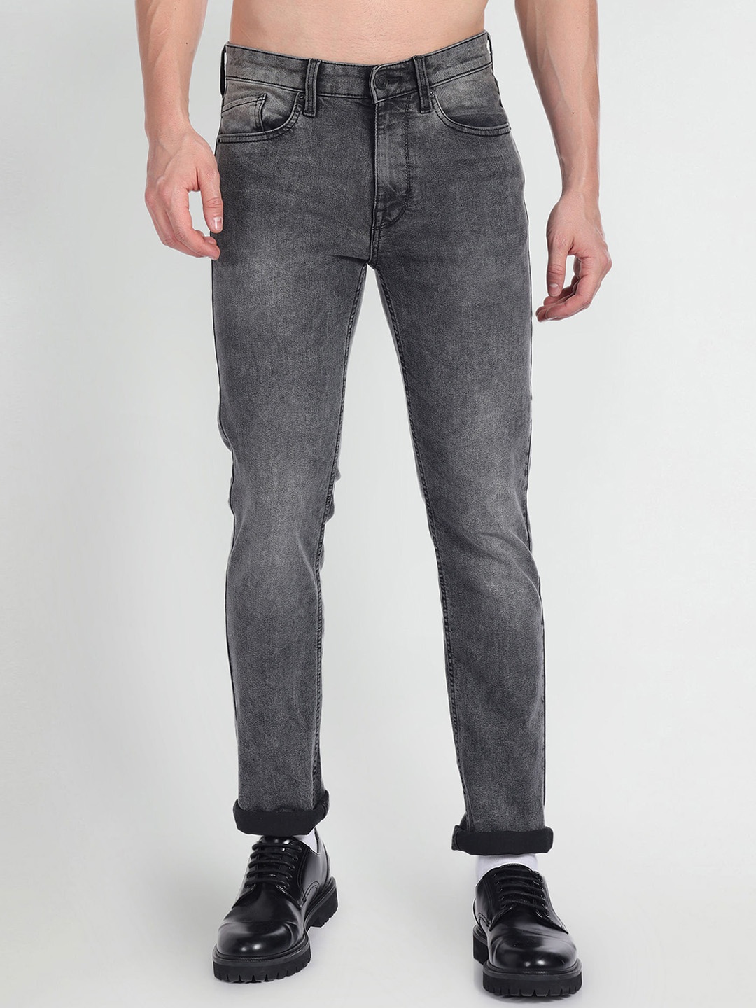 

Flying Machine Men Slim Fit Heavy Fade Clean Look Stretchable Jeans, Grey