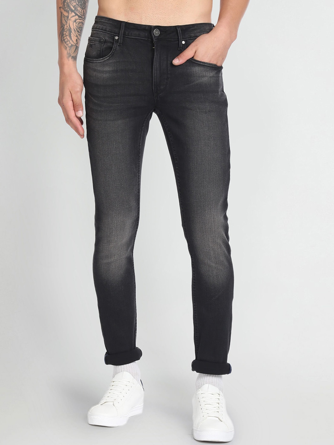 

Flying Machine Men Skinny Fit Low Rise Heavy Fade Clean Look Stretchable Jeans, Black