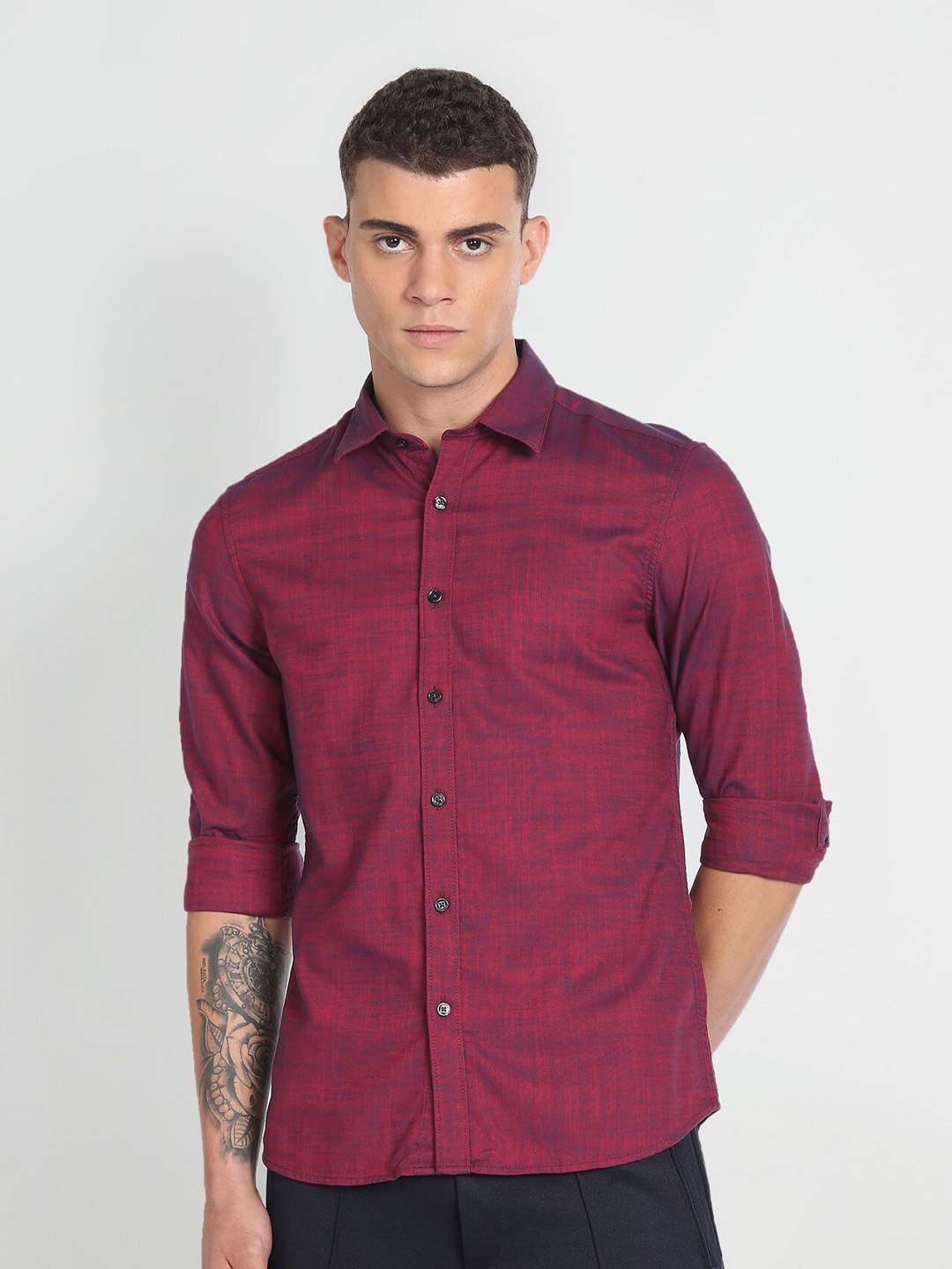 

Flying Machine Two Tone Oxford Slim Fit Pure Cotton Casual Shirt, Burgundy