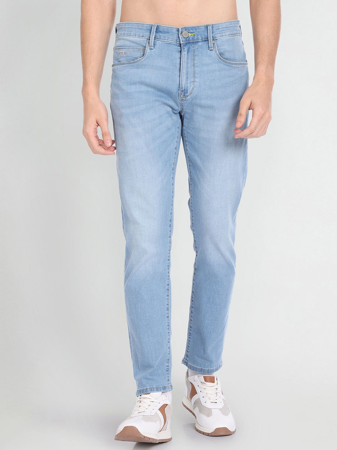 

Flying Machine Men Tapered Fit Clean Look Light Fade Stretchable Jeans, Blue