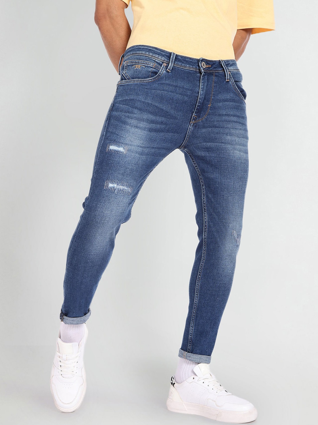 

Flying Machine Men Blue Skinny Fit Low Distress Heavy Fade Stretchable Jeans