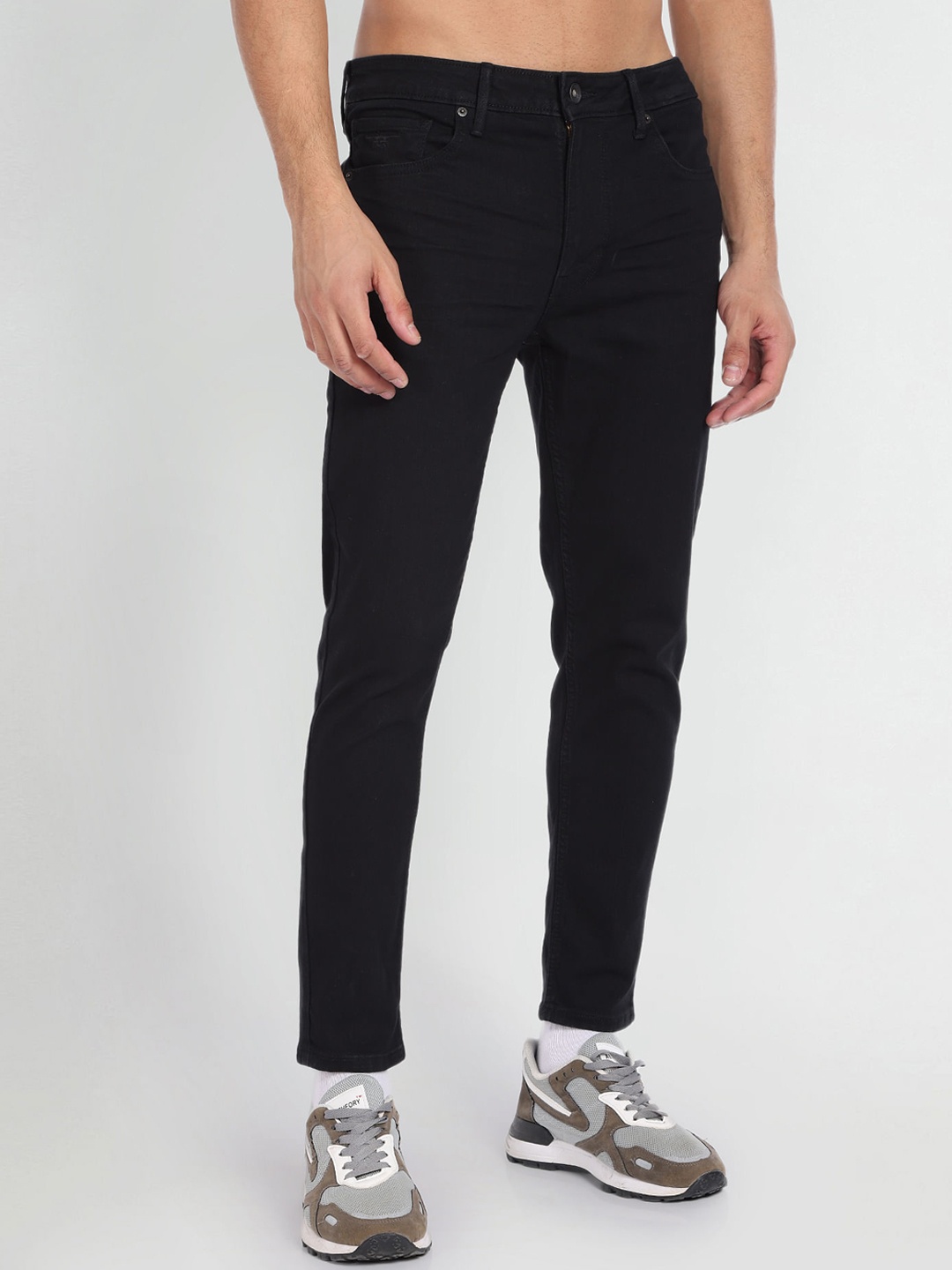 

Flying Machine Men Clean Look Slim Fit High-Rise Stretchable Jeans, Black