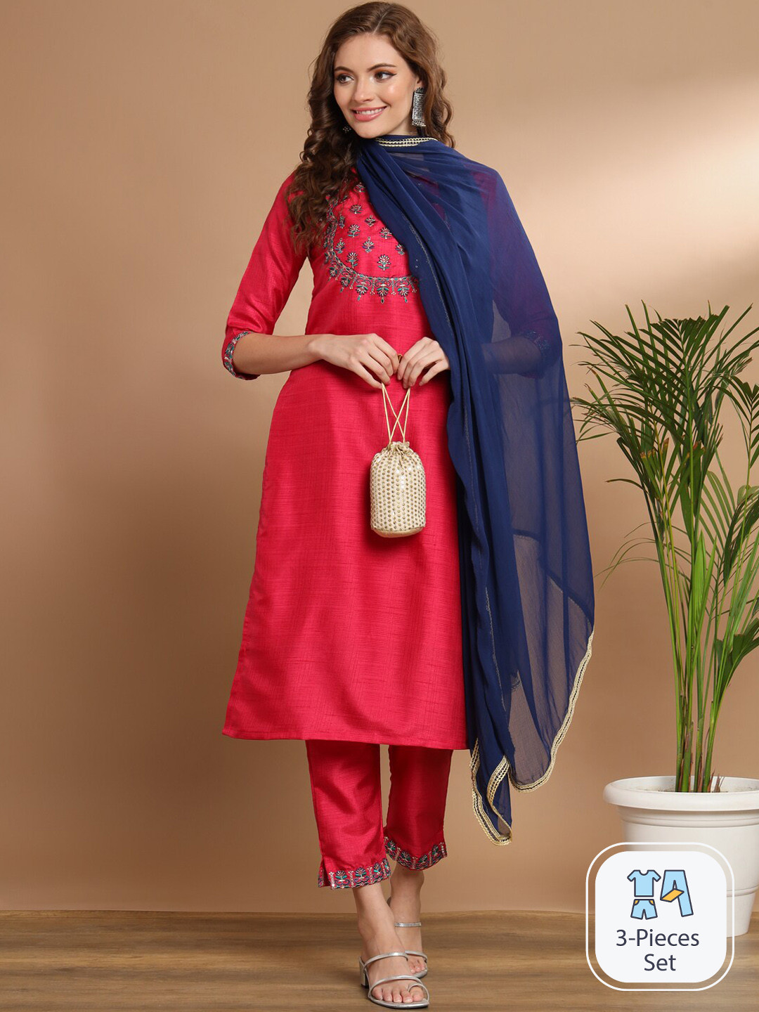 

PPTOSS Floral Embroidered Thread Work Kurta With Trousers & Dupatta, Red