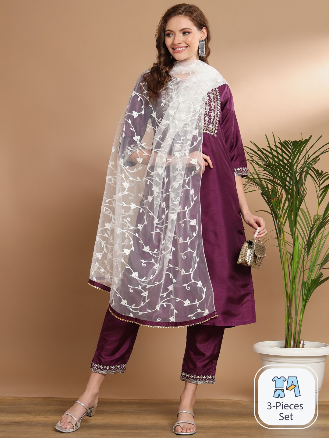 

PPTOSS Floral Embroidered Sequined & Gotta Patti Straight Kurta & Trousers With Dupatta, Purple