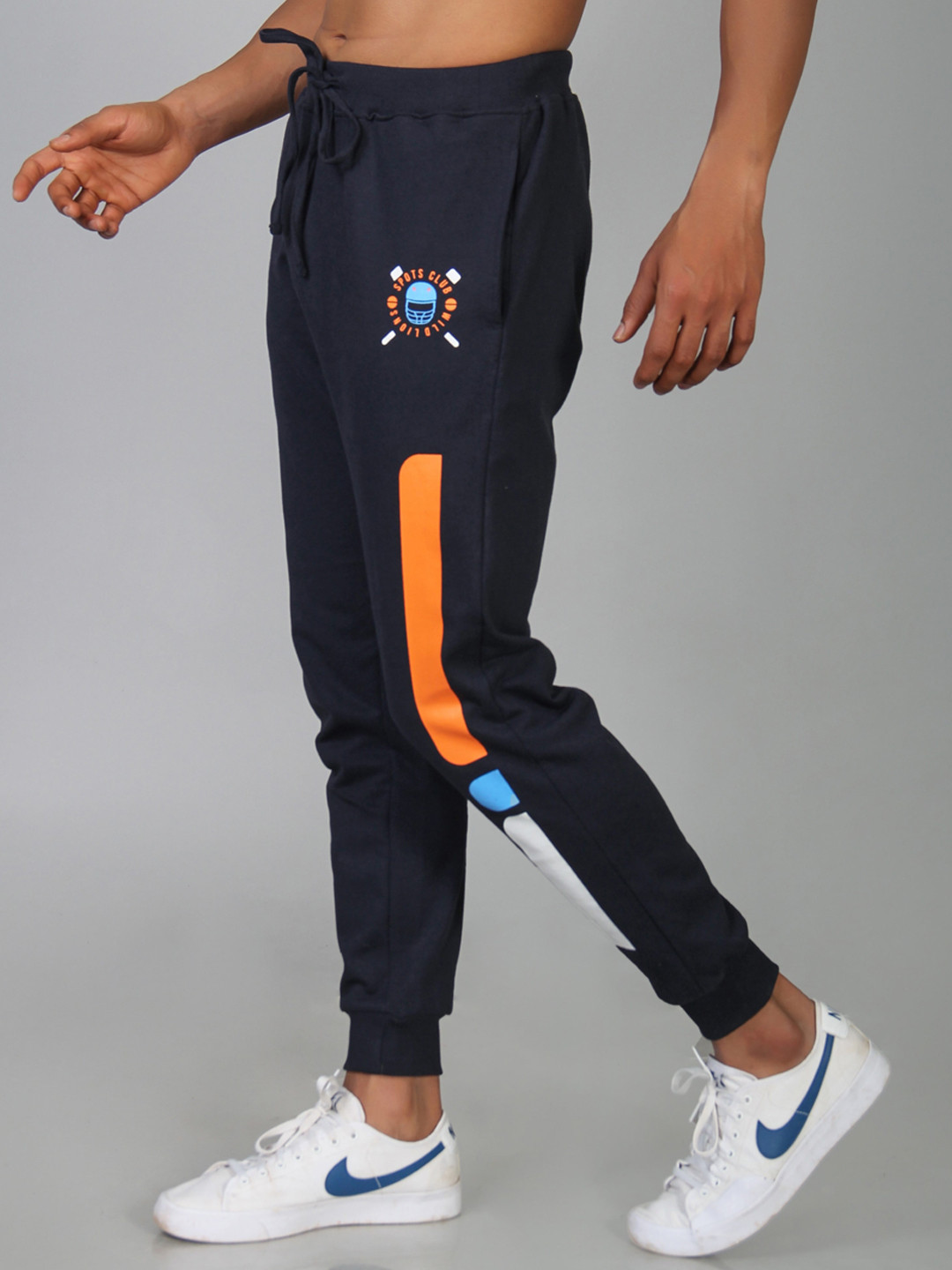

MABYN Men Printed Mid-Rise Joggers, Blue