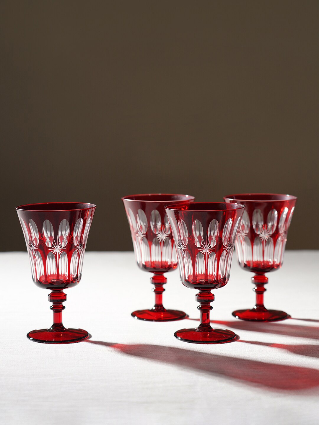 

Pure Home and Living 4-Pcs Red & Transparent Star Cut Glass Wine Glasses - 500 ML Each