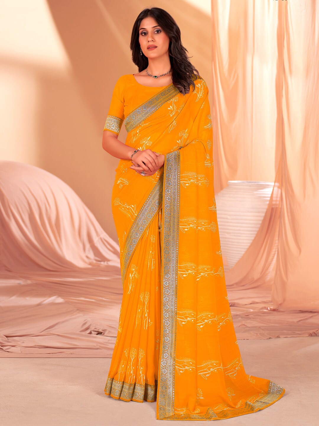 

Anouk Floral Printed Zari Pure Georgette Saree, Yellow