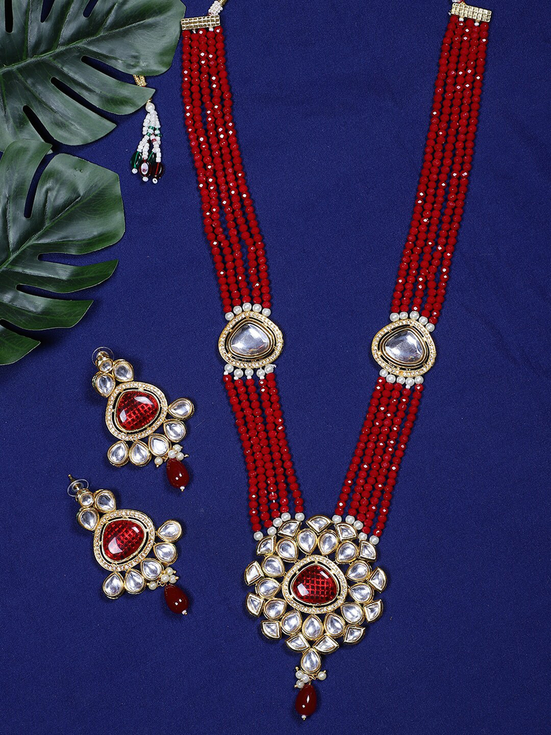 

STEORRA JEWELS Gold-Plated Kundan-Studded & Beaded Necklace and Earrings
