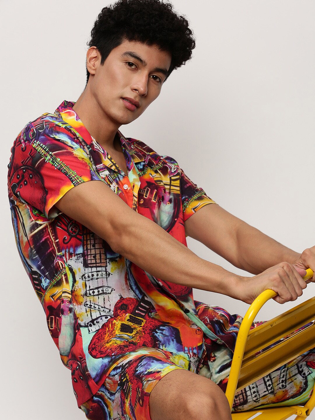 

SHOWOFF Graphic Printed Shirt With Shorts, Red