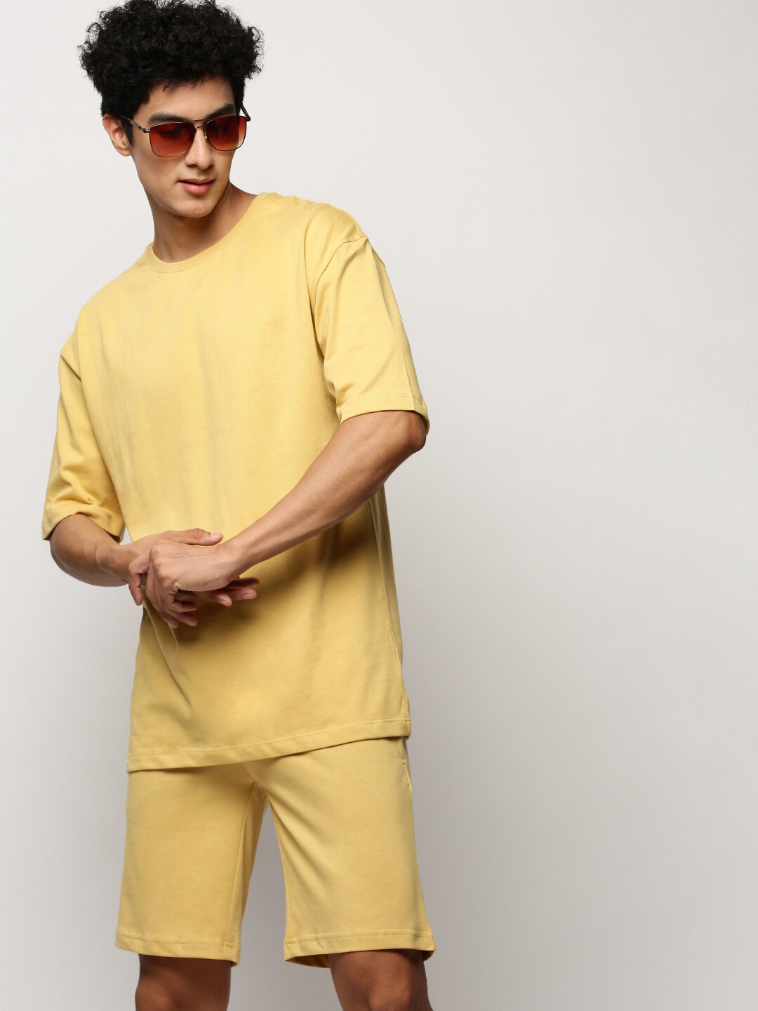 

SHOWOFF Round Neck T-Shirt & Shorts, Mustard