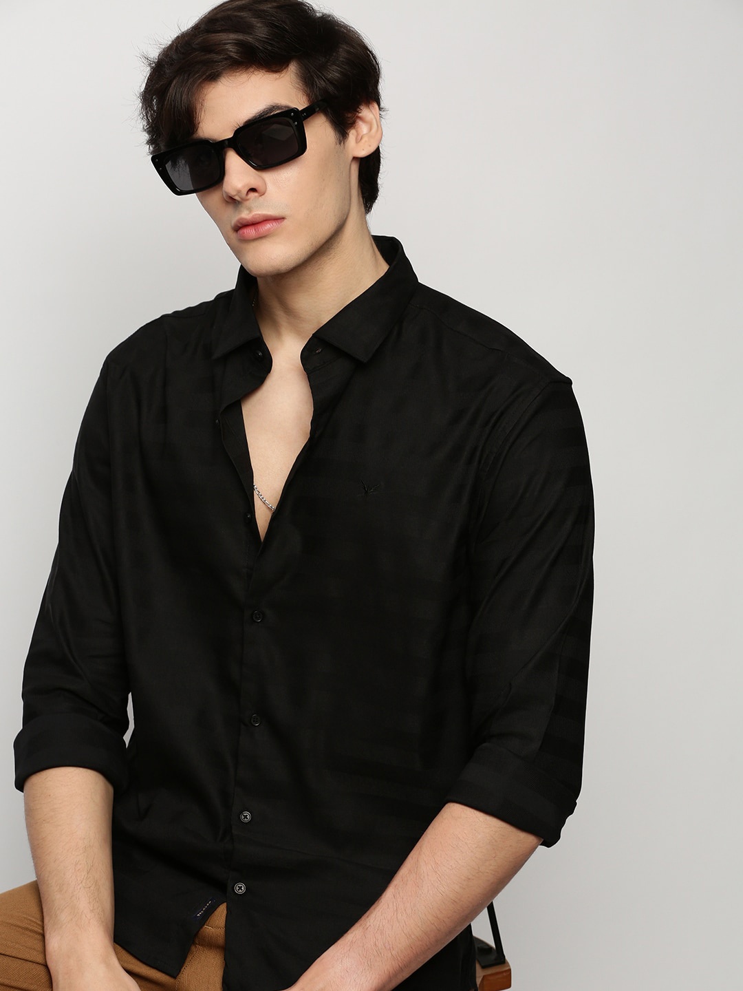 

SHOWOFF Premium Slim Fit Horizontal Stripes Opaque Cotton Casual Shirt, Black