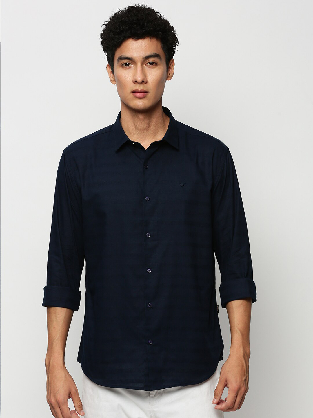 

SHOWOFF Premium Slim Fit Cotton Casual Shirt, Navy blue
