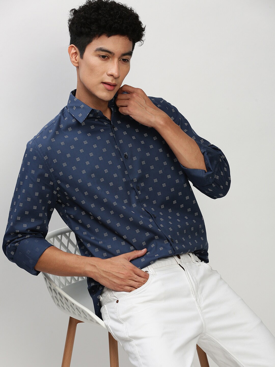 

SHOWOFF Smart Slim Fit Geometric Printed Oxford Cotton Casual Shirt, Navy blue