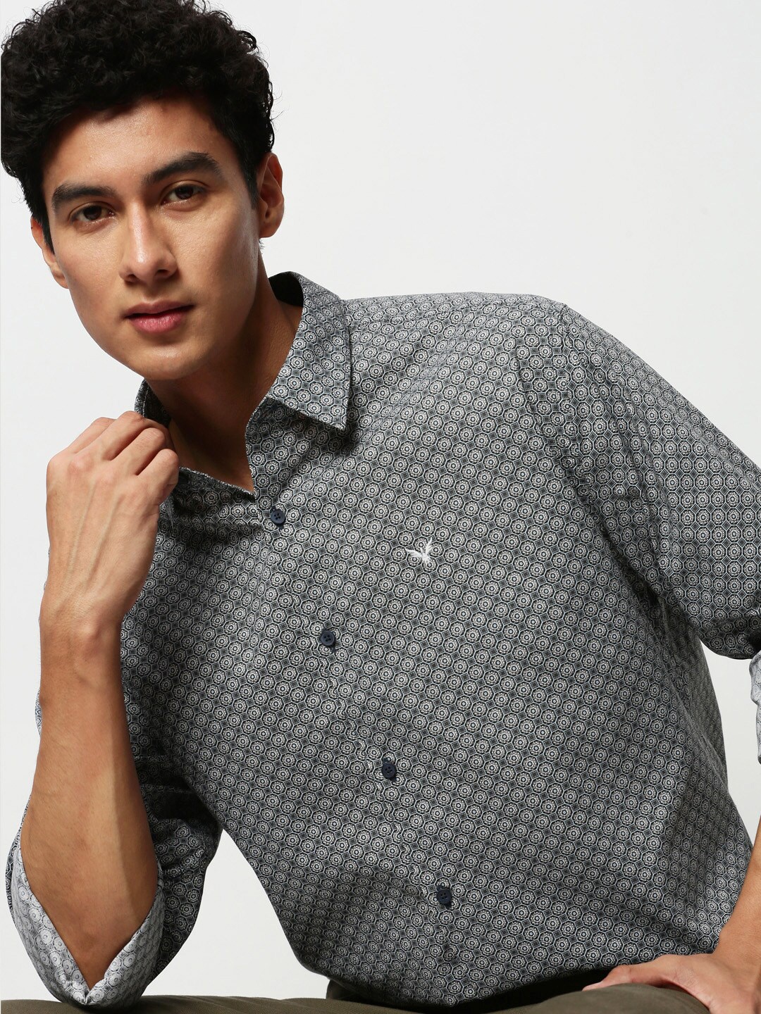 

SHOWOFF Smart Geometric Printed Cotton Slim Fit Casual Shirt, Black