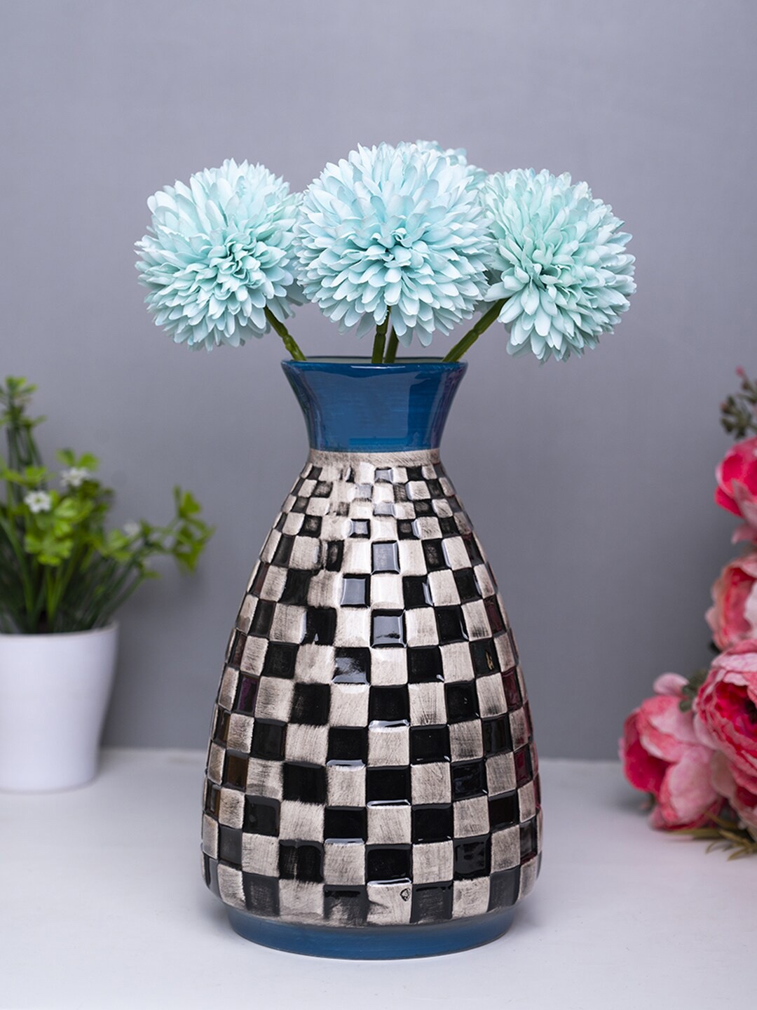 

MARKET99 Black & White Printed Ceramic Vase