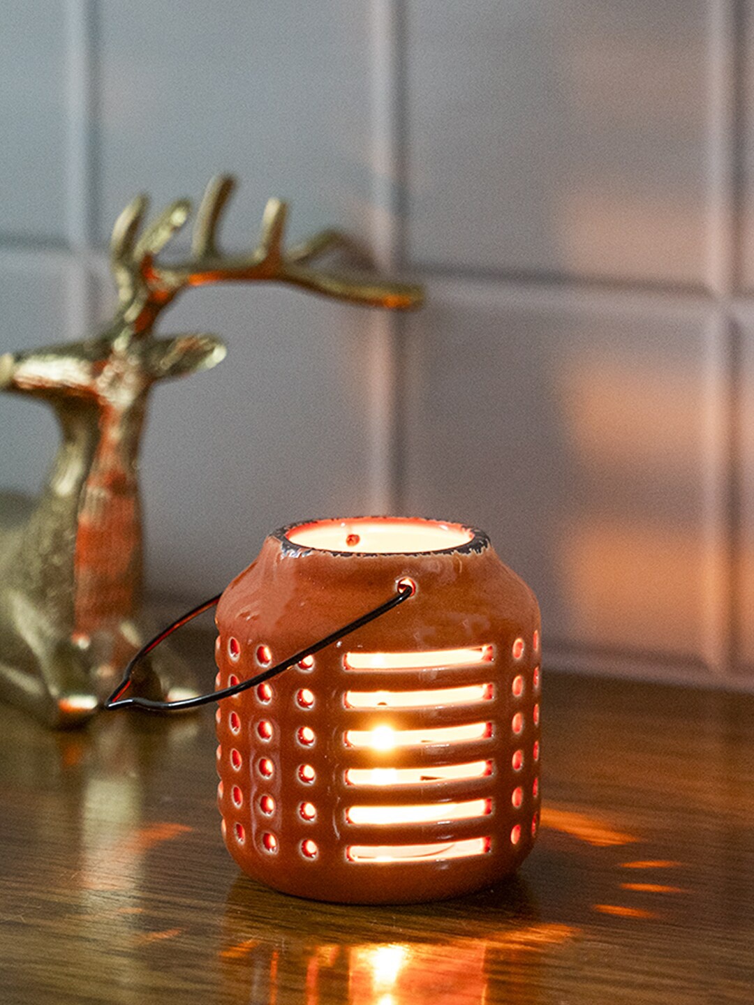 

MARKET99 Orange Colored Ceramic T-LITE Candle Holder With Handle