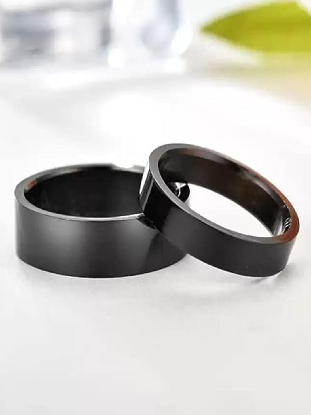 

KRYSTALZ Unisex Set Of 2 Stainless Steel Couple Band Rings, Black