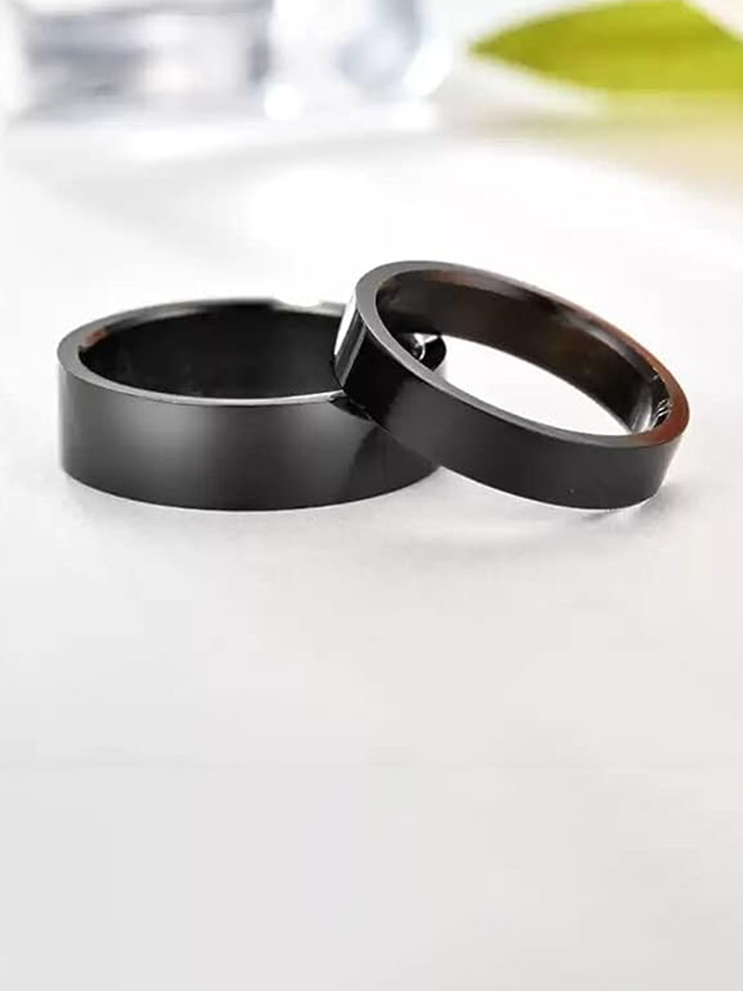 

KRYSTALZ Unisex Set Of 2 Stainless Steel Couple Rings, Black