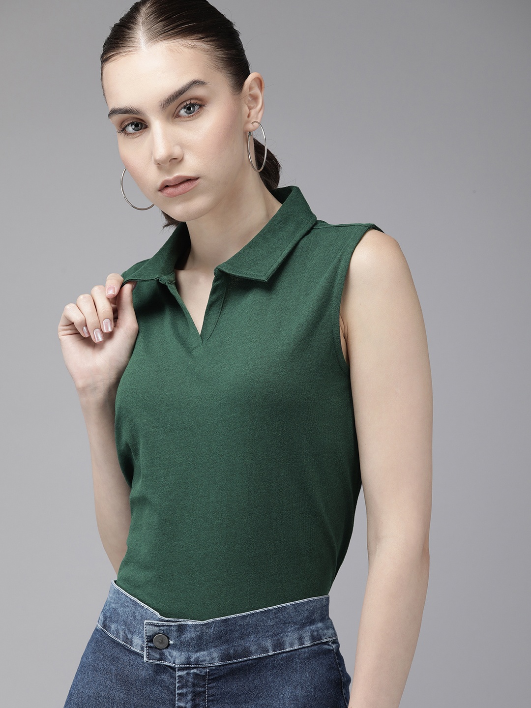 

Roadster Women Solid Polo Collar T-shirt, Green